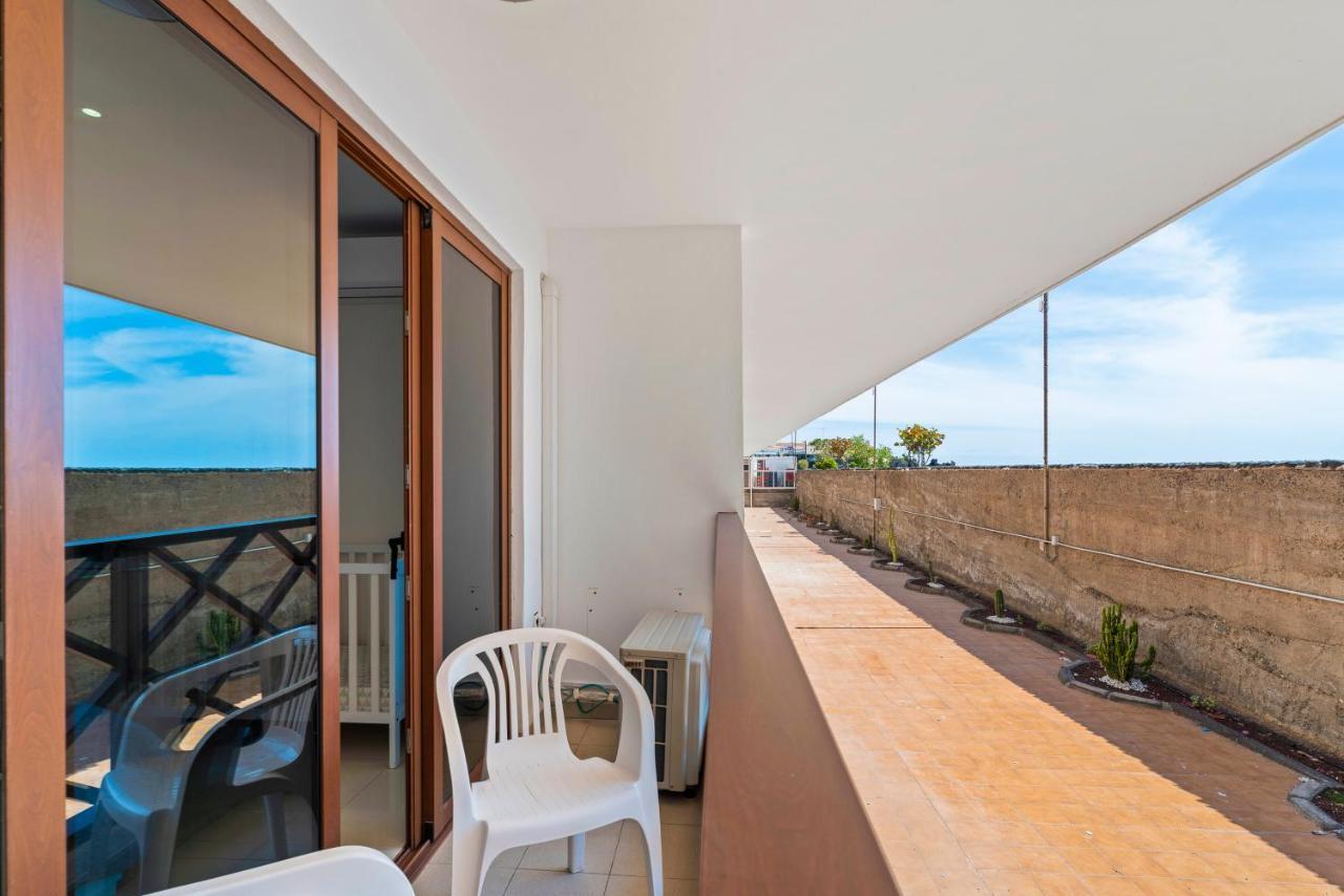 Duplex Ocean View In Neptuno *
